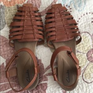 Clark’s Sandals size 10